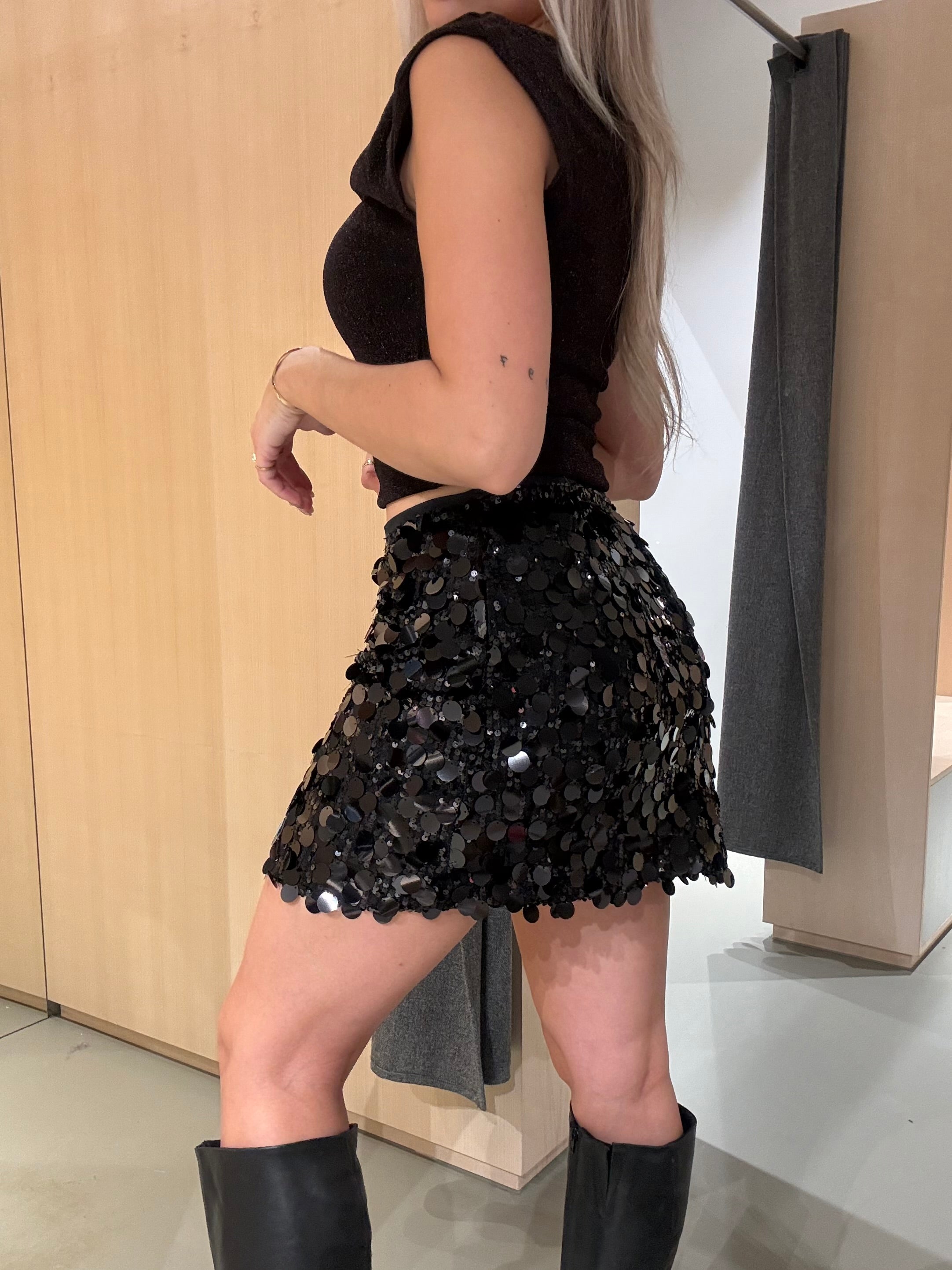 PCMALOU Mini Skirt - Black